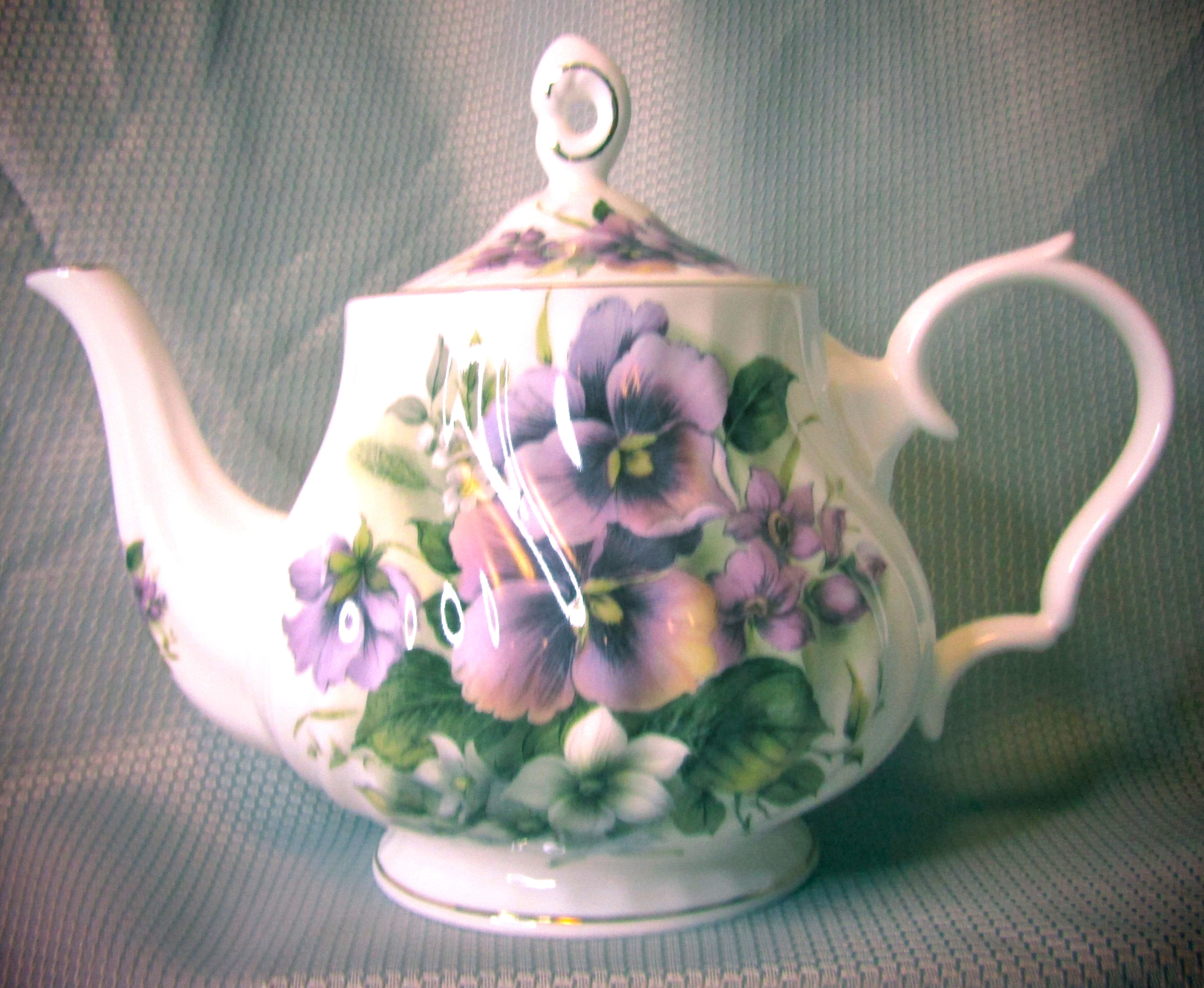 Pansy Tea Set